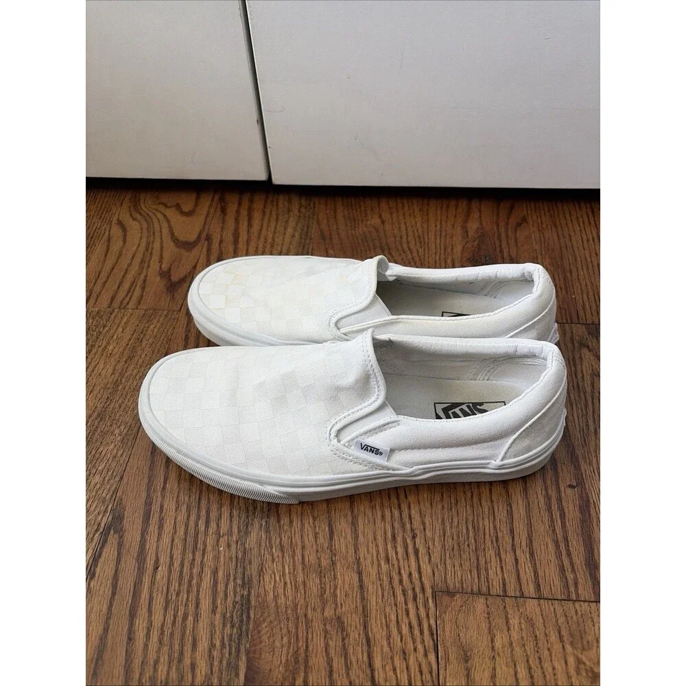 VANS Classic Slip On Canvas White Skateboarding Shoes Sneakers Women’s Size 10